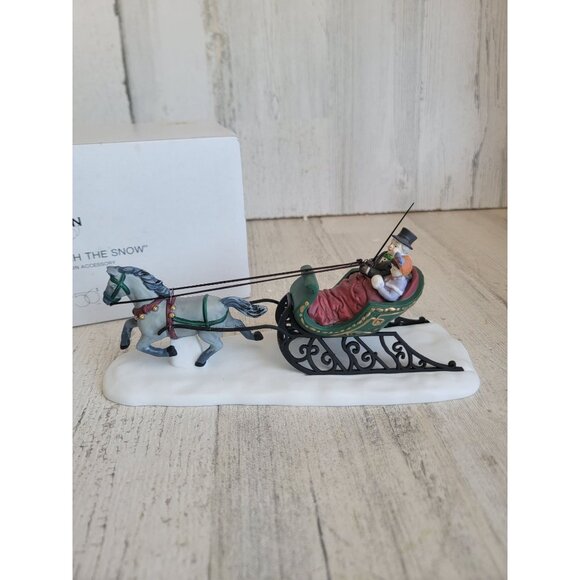 Dept 56 58203 Dashing Through The Snow Village accessory Xmas - Picture 2 of 8